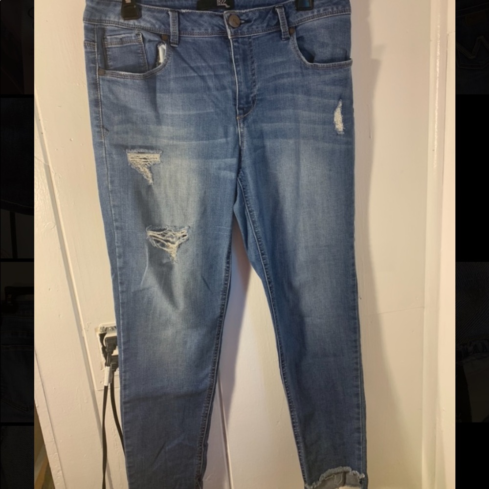 1822 Denim Ripped Blue Jeans size 12